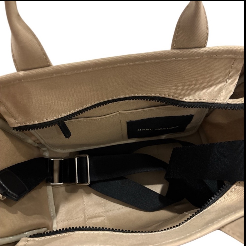 Marc Jacob The Canvas Large Tote - Picture 7 of 11